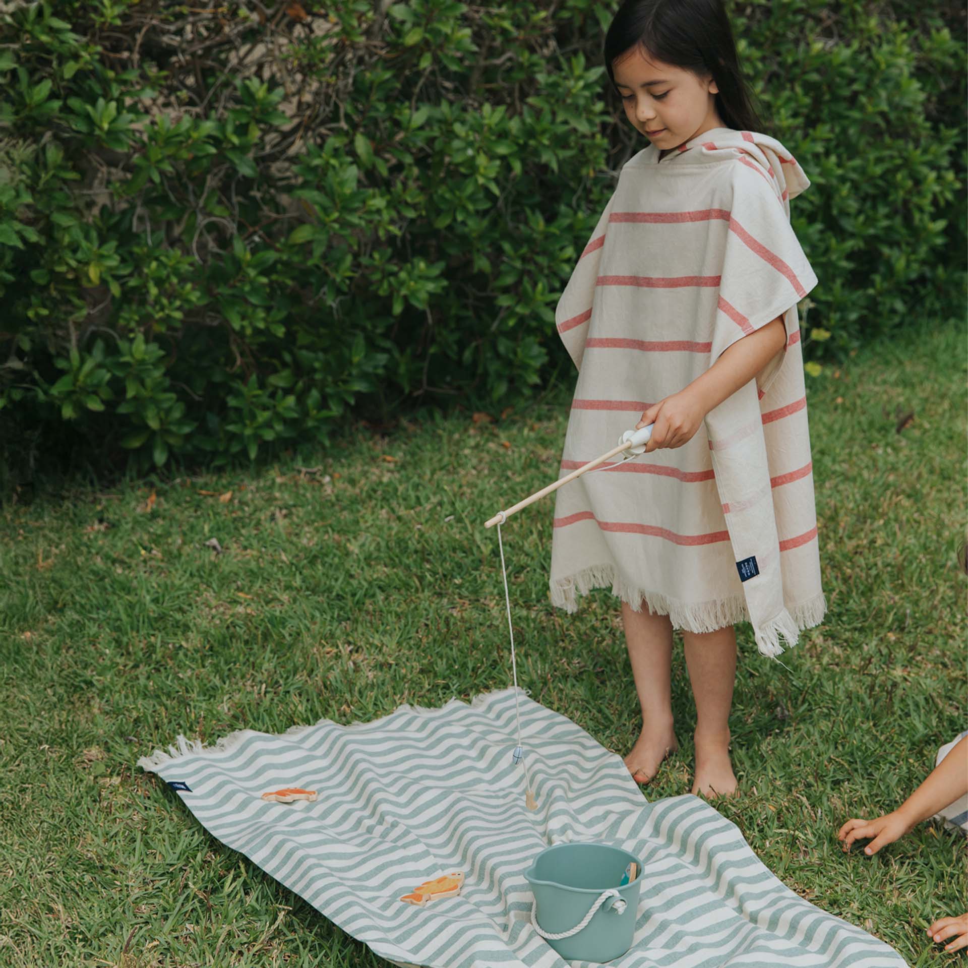 Torres Novas Barra Kinder Poncho gestreift