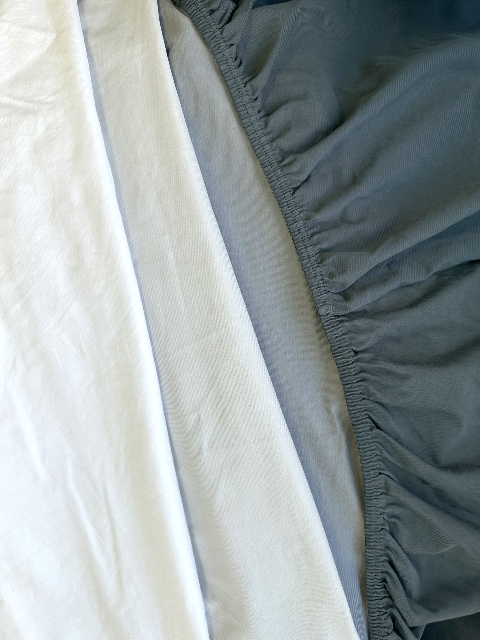 Hochwertige Fixleintuecher Lotus Souplesse 03