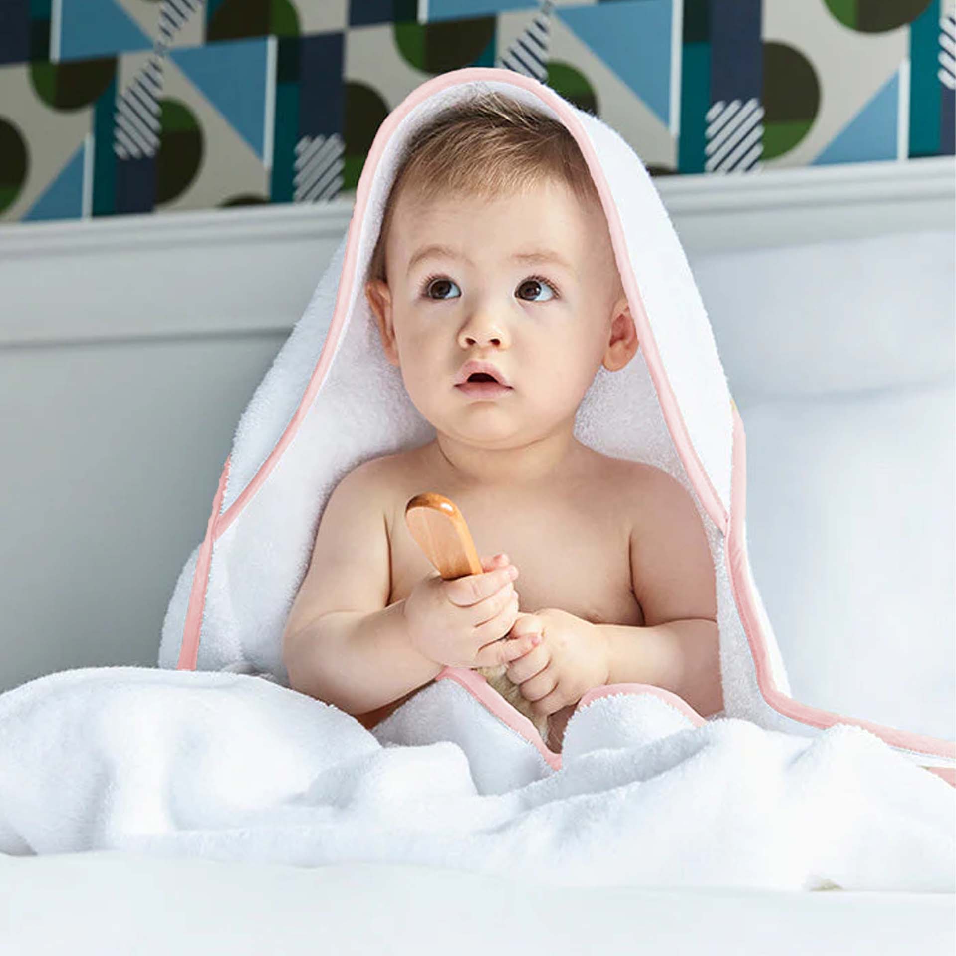 Torres Novas Mira baby hooded towel Torres Novas Mira baby hooded towel