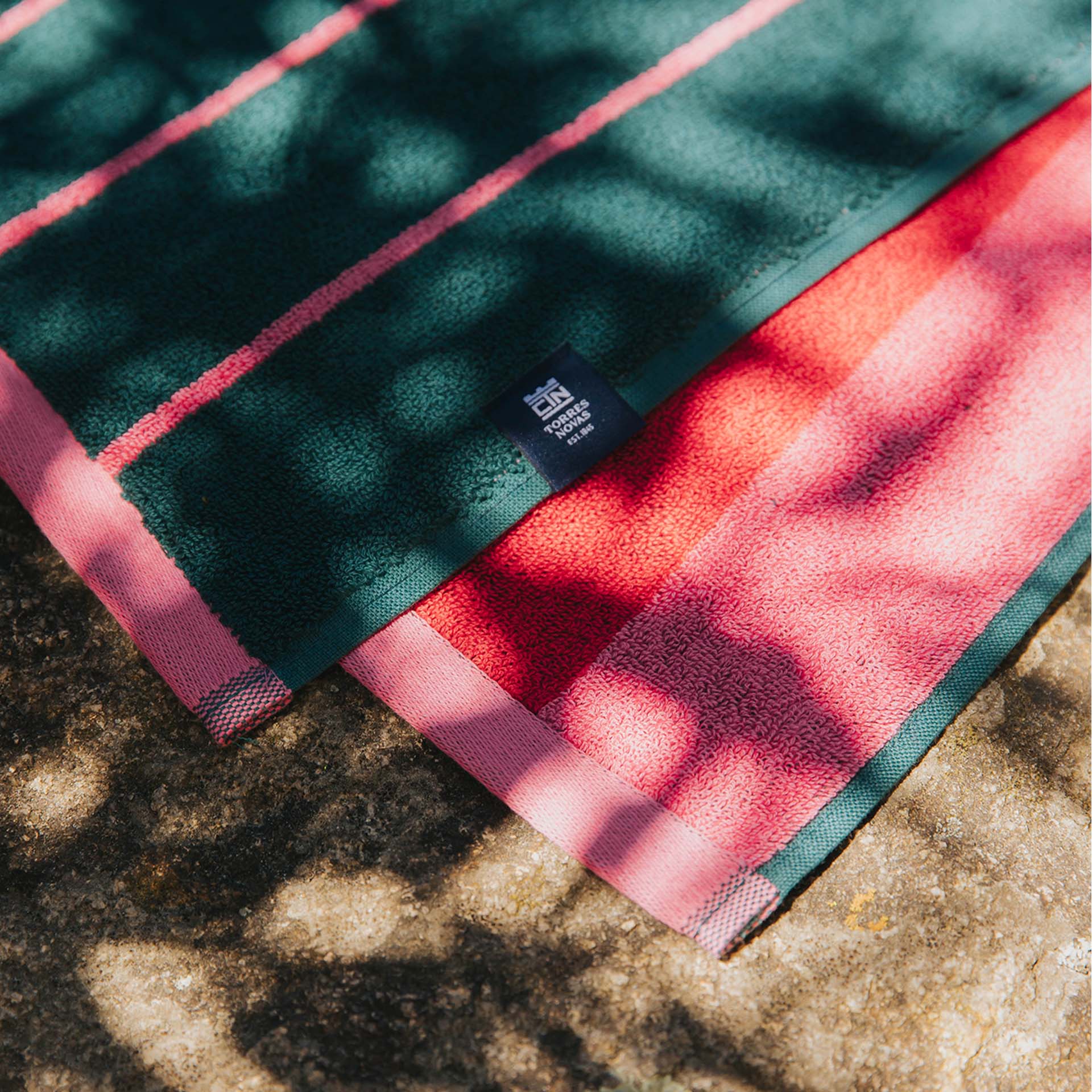 Torres Novas beach towel Pena red green Beach towel
